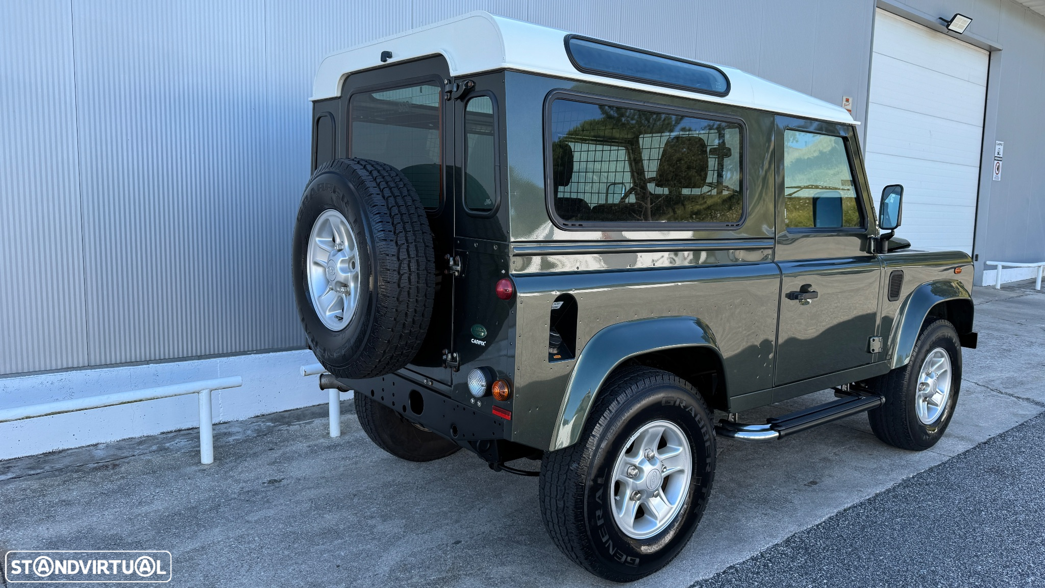 Land Rover Defender 90 SW 2.5 Td5 SE - 19