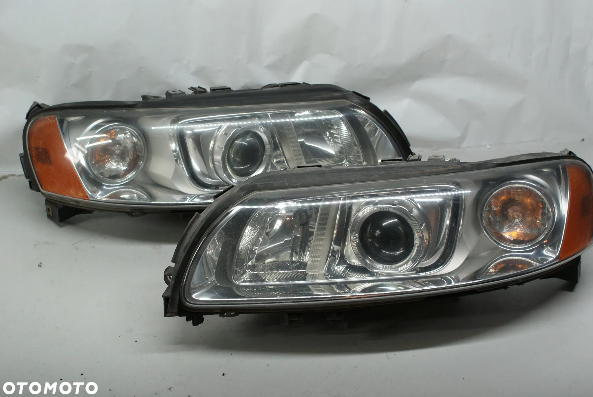 Lampy przednie Volvo s/v 60 70 bi xenon skr - 1