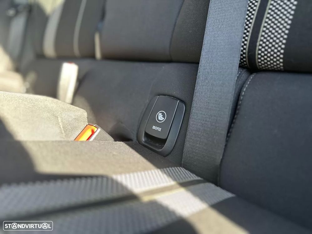 MINI 5 Portas Cooper D - 16