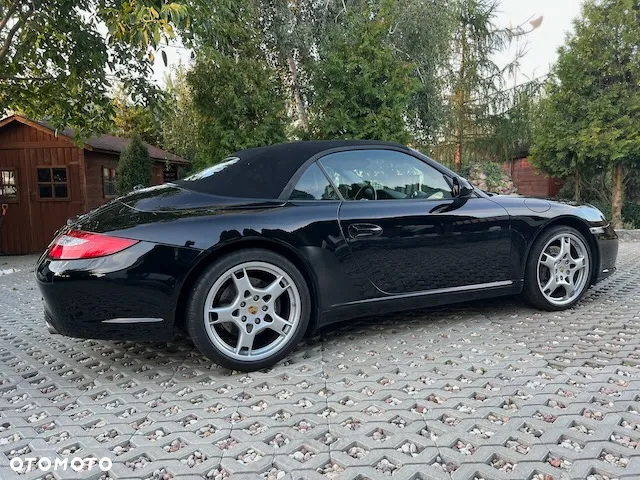 Porsche 911 Carrera Cabriolet PDK Black Edition - 29