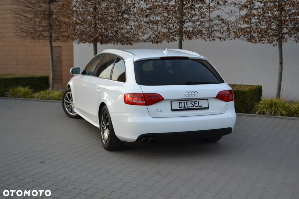 Audi A4 Avant 2.0 TDI DPF quattro - 8