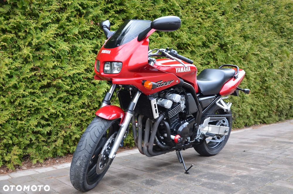 Yamaha FZS - 5