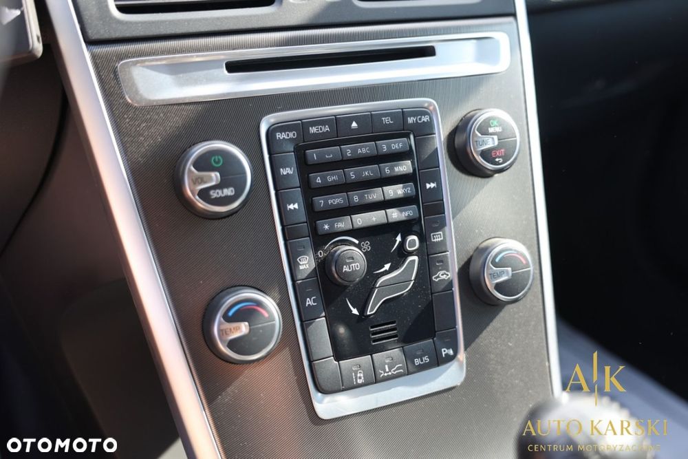 Volvo XC 60 - 25