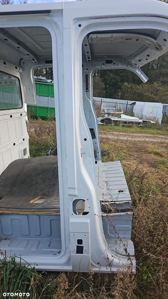 MASTER III MOVANO słupek próg prawy - 1