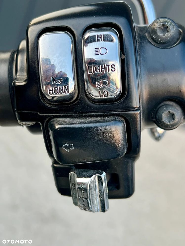 Harley-Davidson Touring Road King - 21