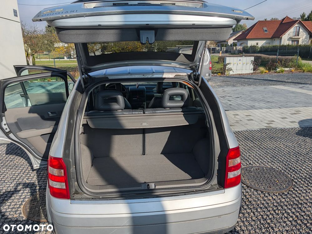 Audi A2 1.4 - 16