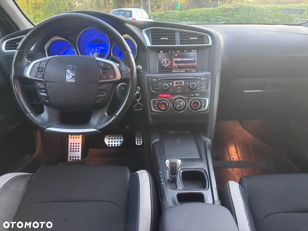 Citroën DS4 e-HDi 110 EGS6 SoChic - 34