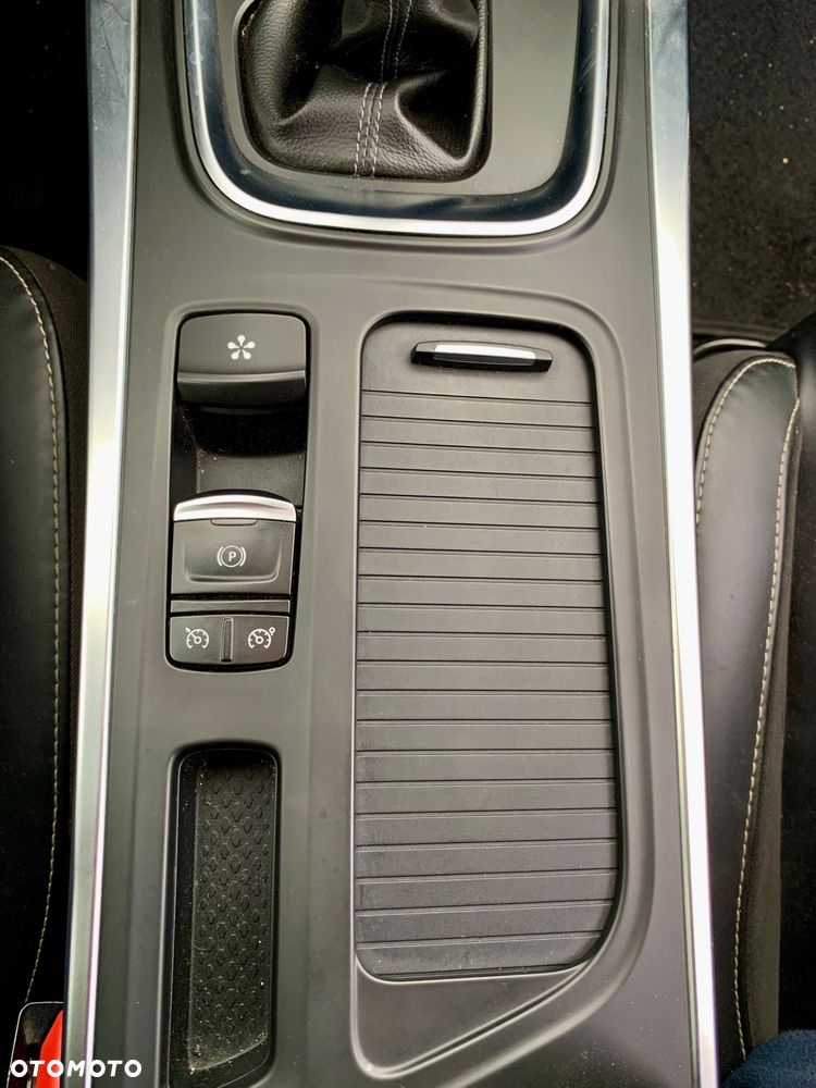 Renault Megane 1.2 Energy TCe Intens EDC - 27