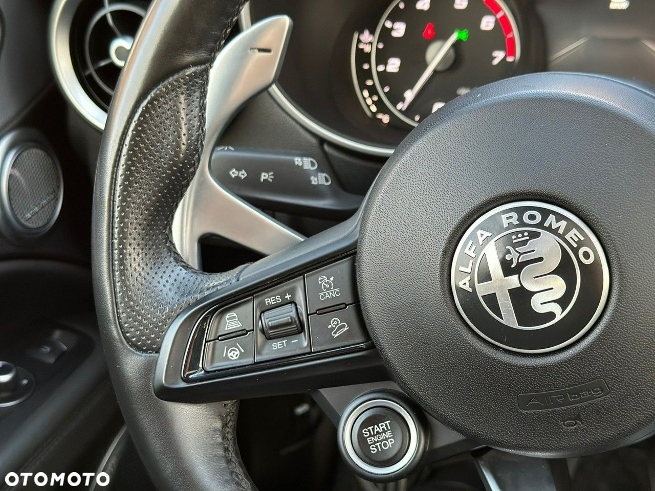 Alfa Romeo Stelvio 2.0 Turbo 16V AT8-Q4 Super - 24