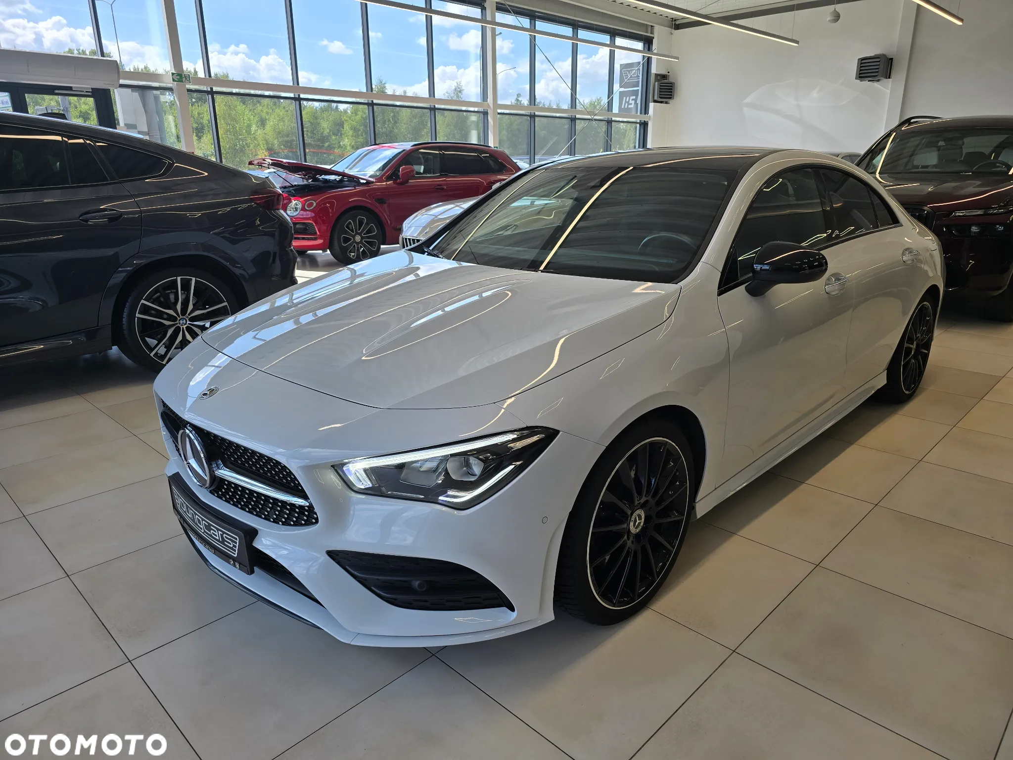 Mercedes-Benz CLA 200 4-Matic AMG Line 8G-DCT - 2