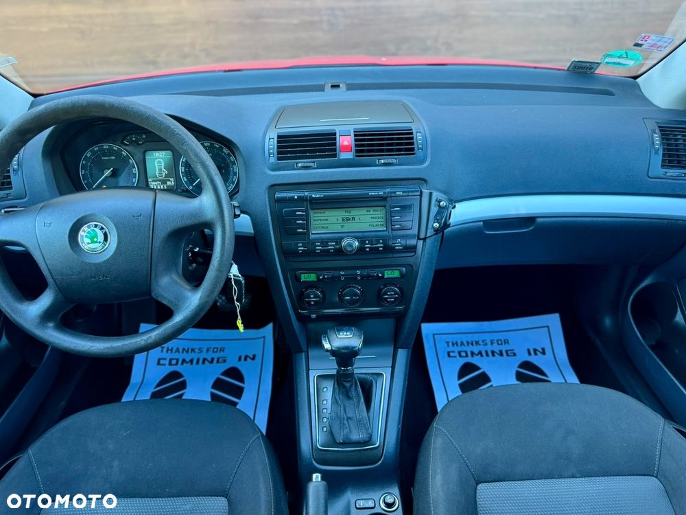 Skoda Octavia 1.9 TDI DPF DSG Elegance - 19