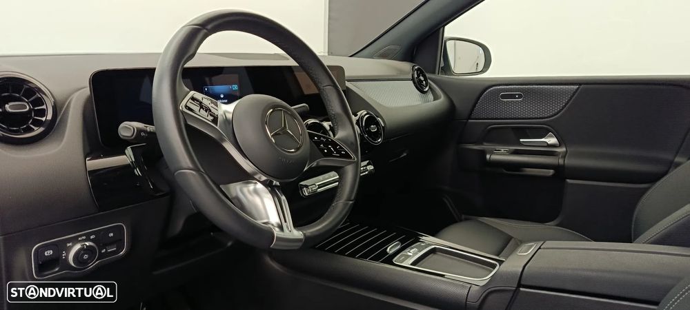 Mercedes-Benz B 180 d - 21