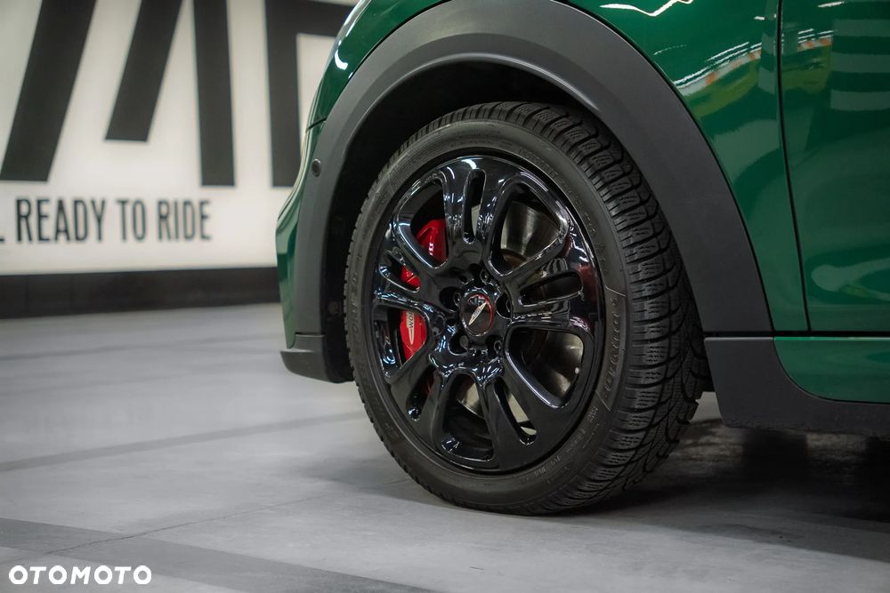 MINI John Cooper Works - 4