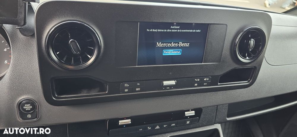 Mercedes-Benz Sprinter - 35