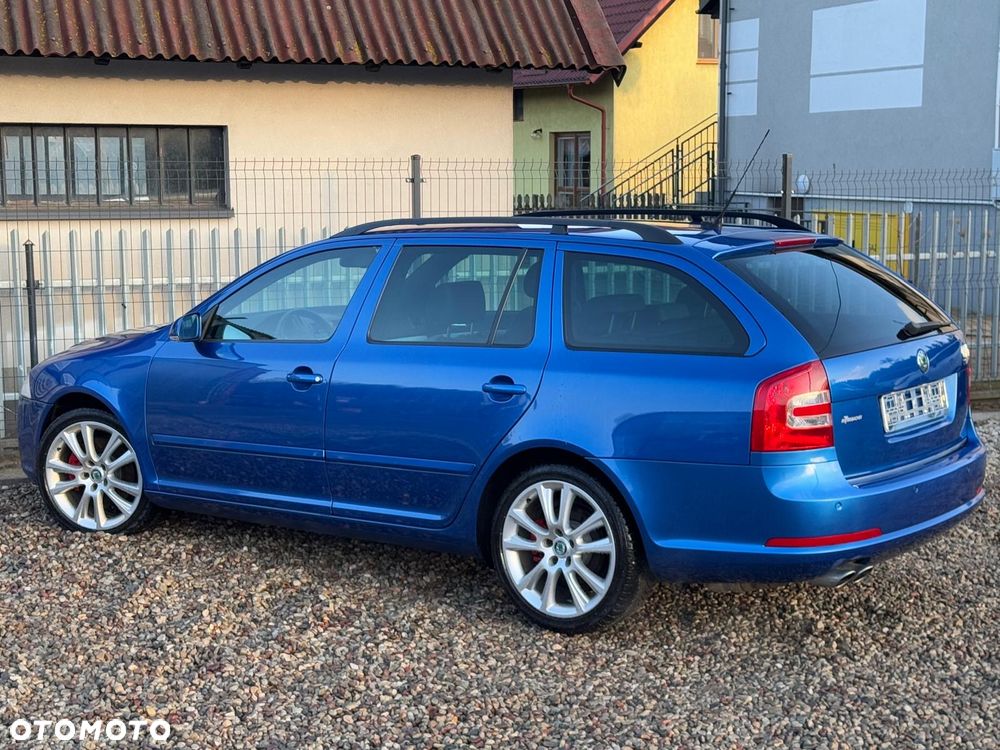 Skoda Octavia 2.0 TDI CR DPF DSG RS - 20