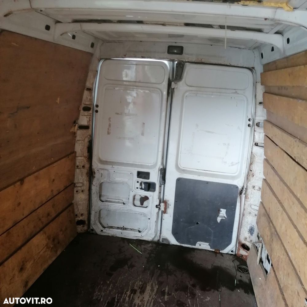 Dezmembrari  Iveco DAILY 3  1997  > 2007 35 S 11,35 C 11 (A2FC13AA, A - 20