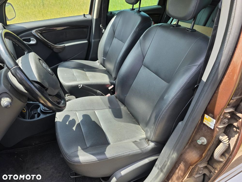 Dacia Duster 1.6 16V 4x2 Laureate - 15
