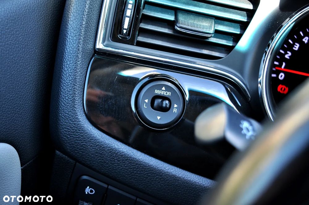Kia Ceed 1.4 CVVT Dream Team Edition - 27