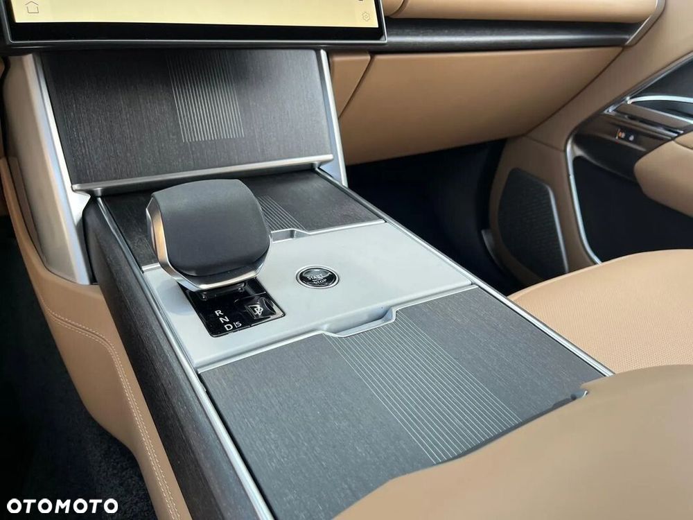 Land Rover Range Rover - 11