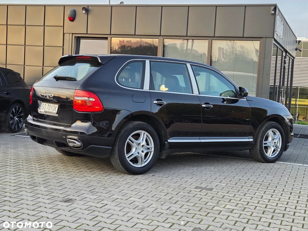 Porsche Cayenne - 13
