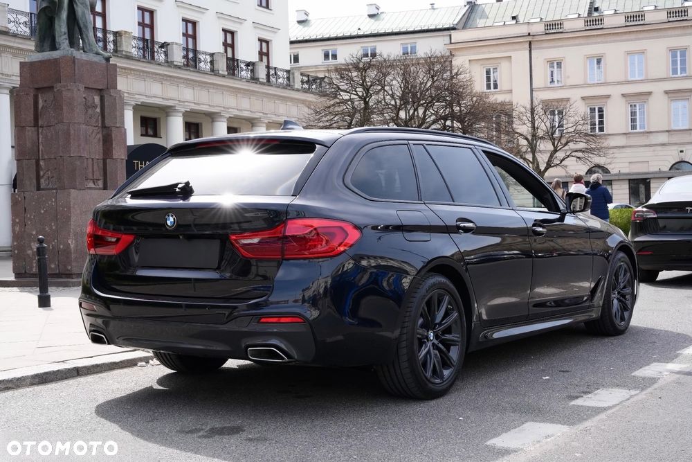 BMW Seria 5 520d M Sport - 4
