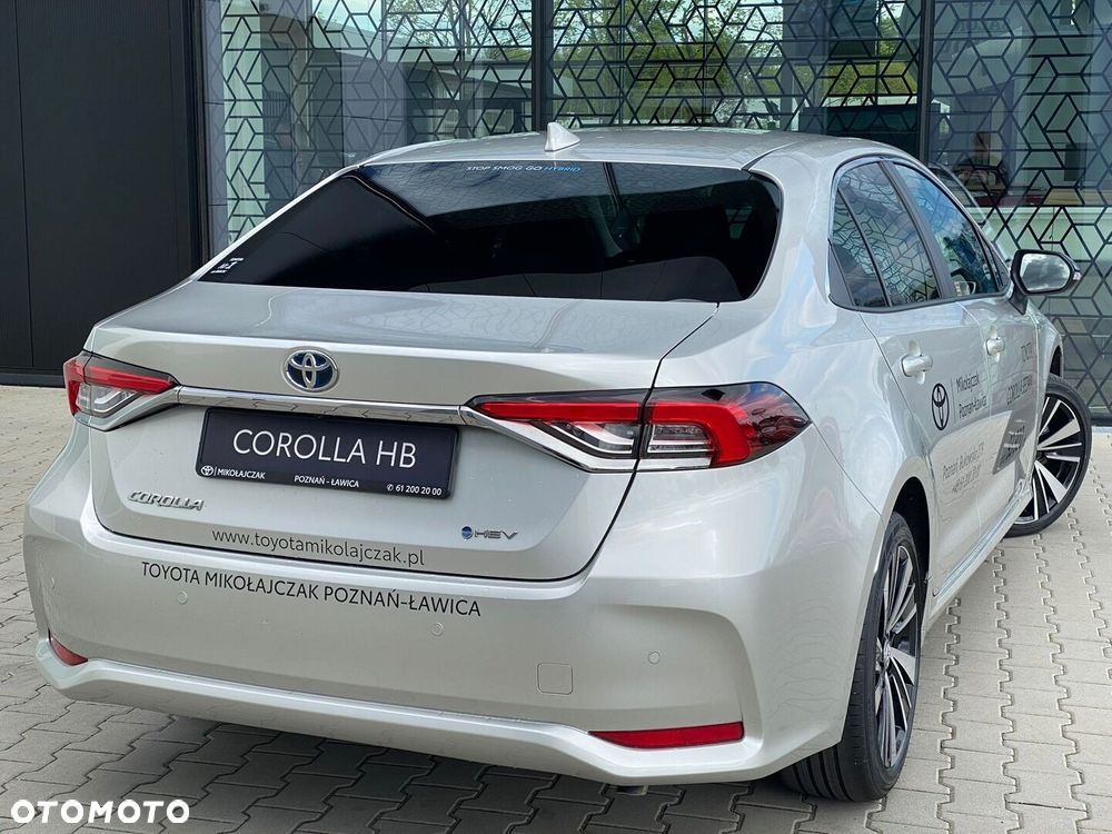 Toyota Corolla - 12