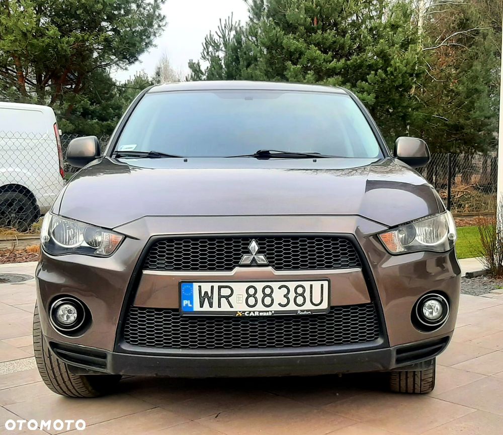 Mitsubishi Outlander 2.0 Intense NAVI 2WD EU5 - 10