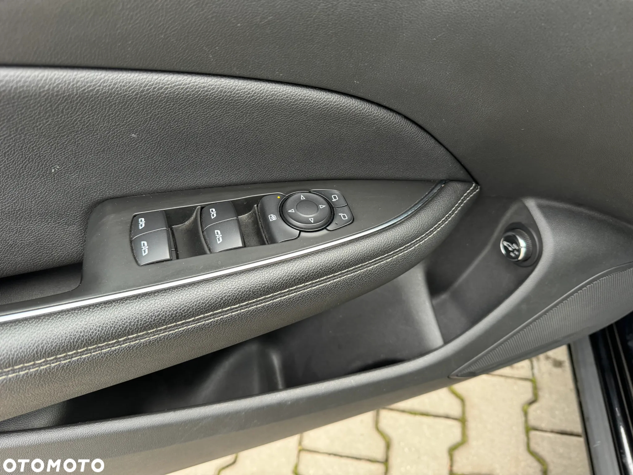 Opel Insignia 1.5 T Enjoy S&S Eco - 13