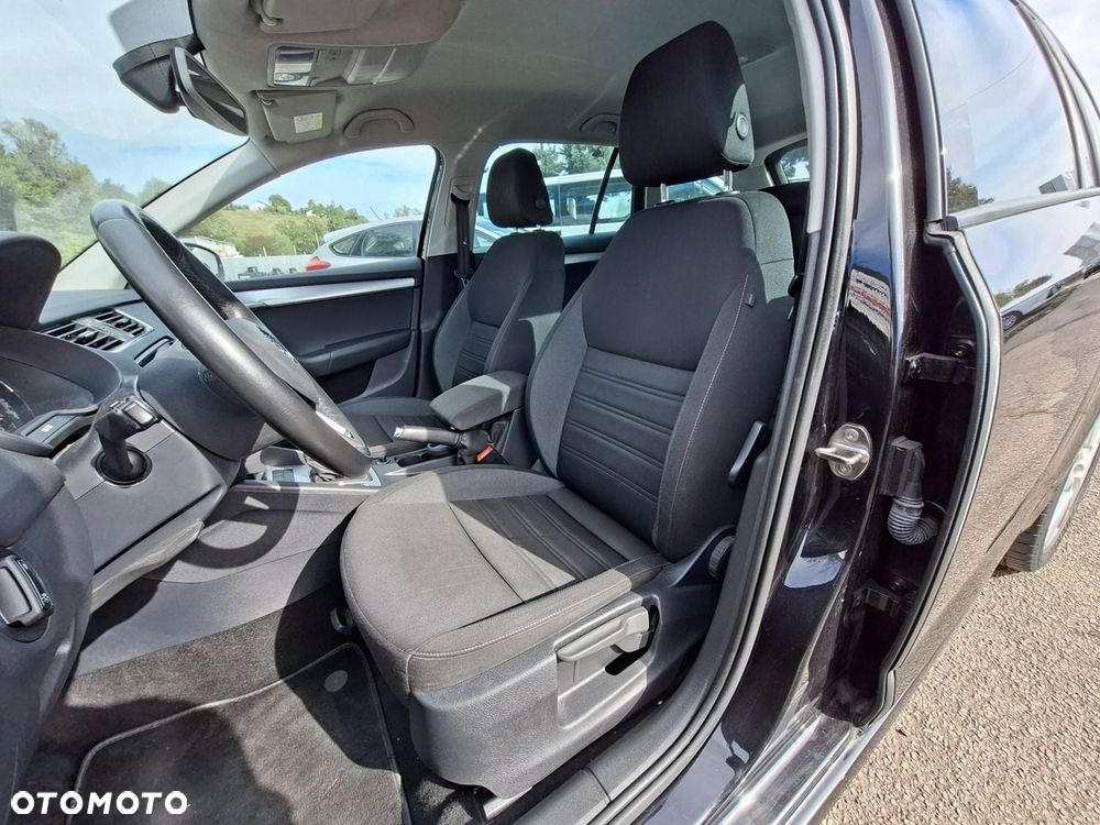 Skoda Octavia 2.0 TDI DSG Ambition - 14