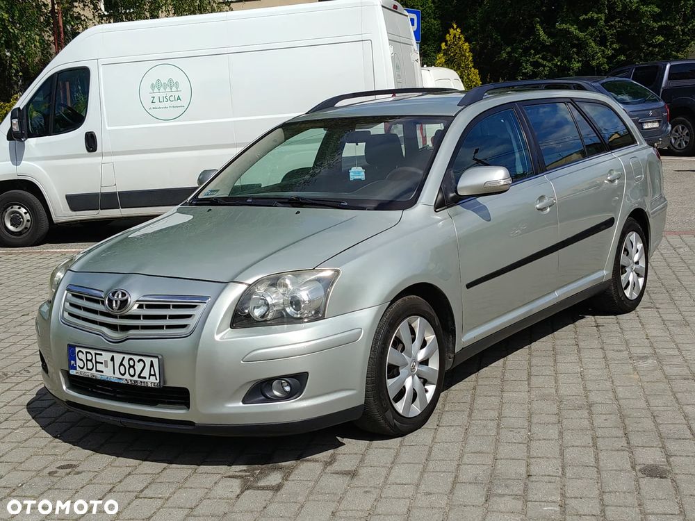 Toyota Avensis 2.0 D-4D Premium - 15