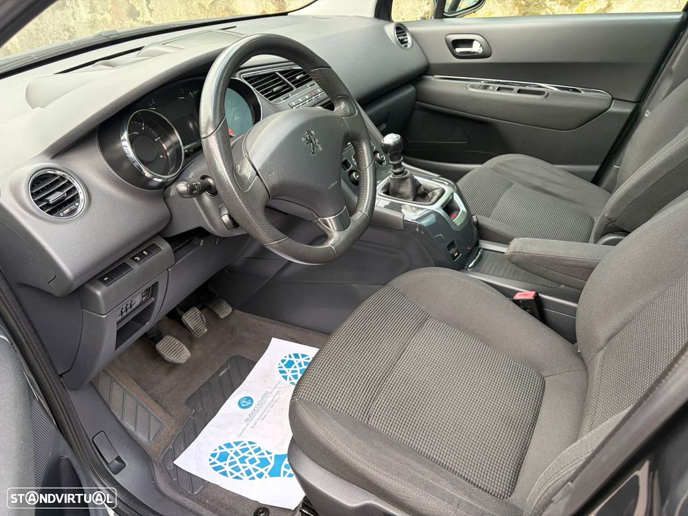 Peugeot 5008 1.6 HDi 7L Allure - 5