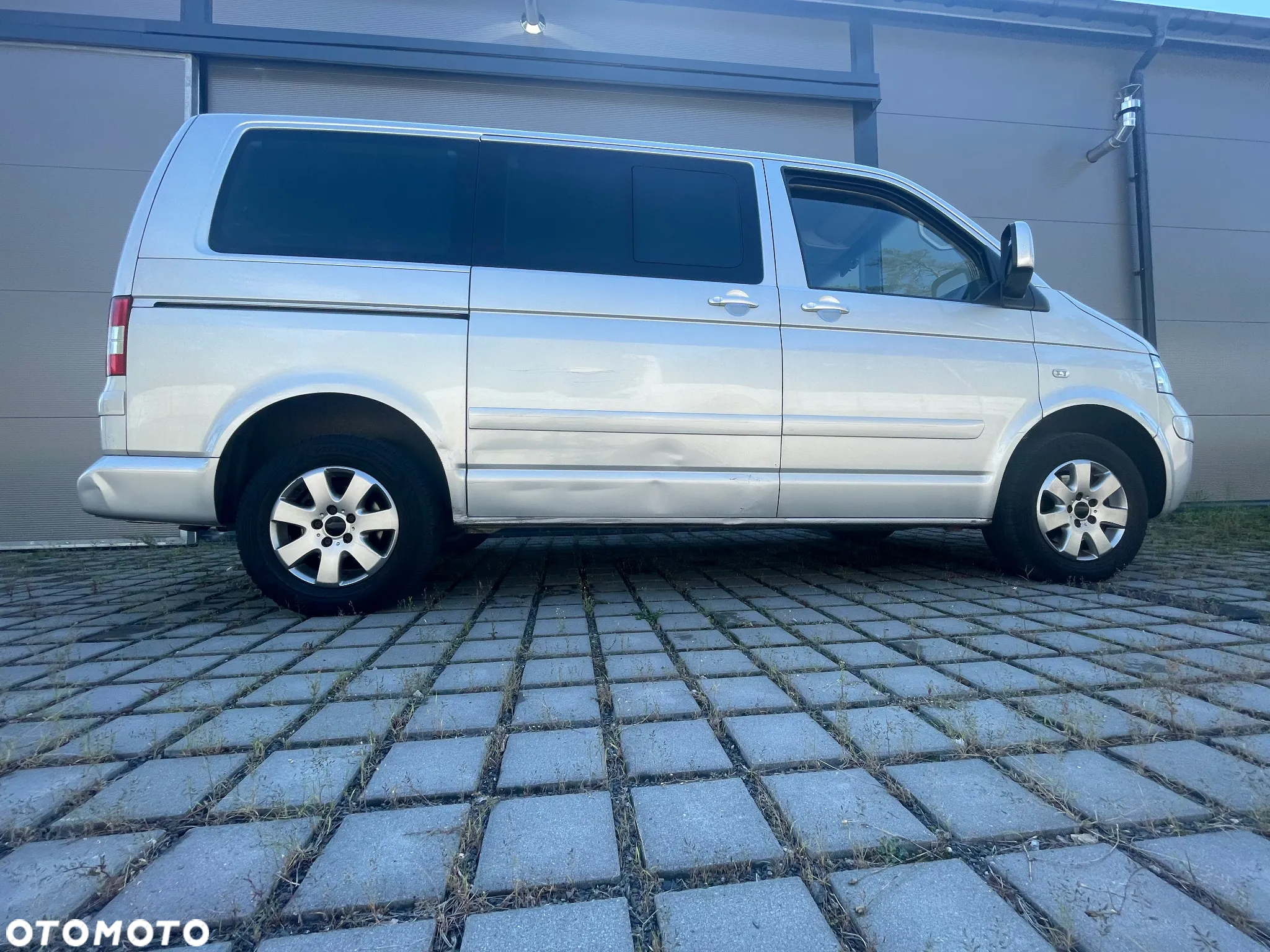 Volkswagen Multivan TDI L1 Comfortline 4Motion - 8