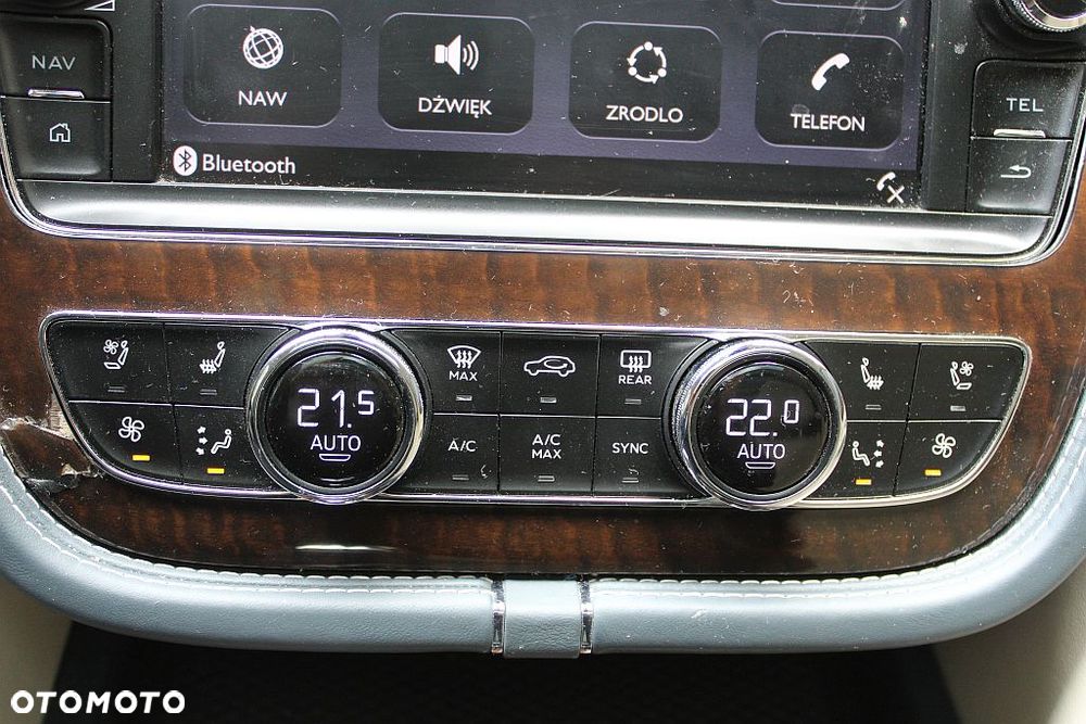 Bentley Bentayga W12 Mulliner - 29