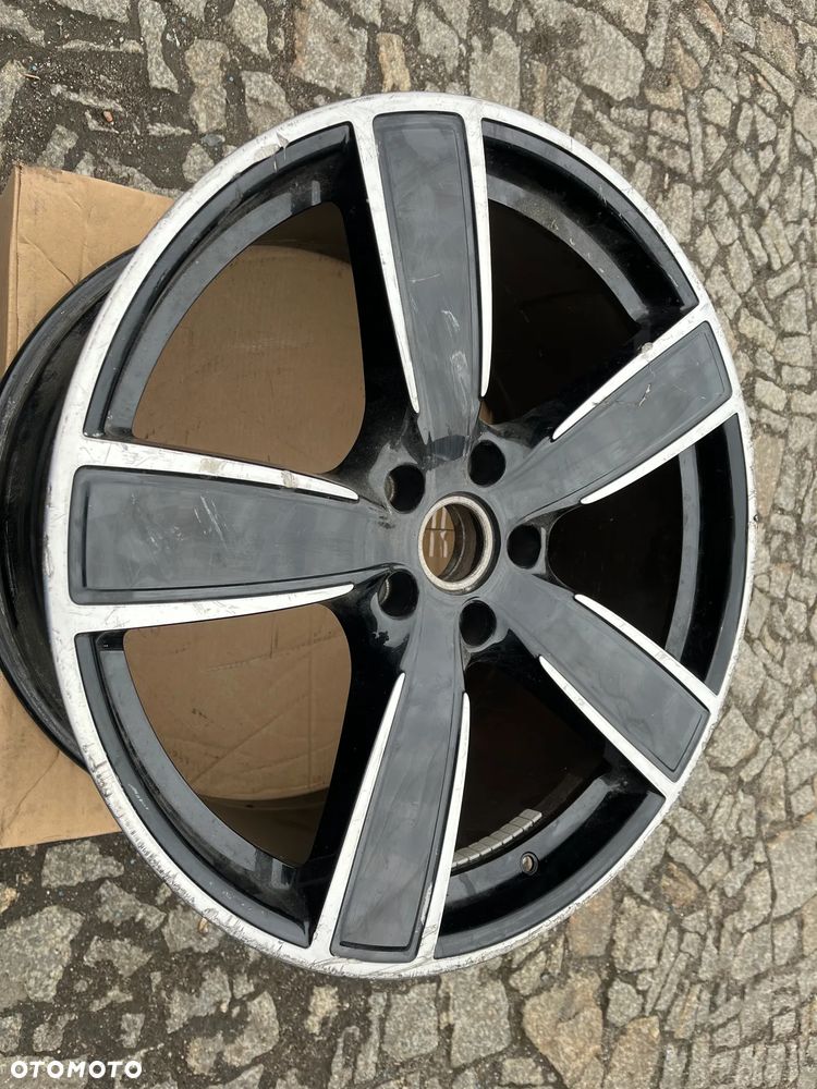 Felga Porsche Cayenne 11,5 x 22 ET 52 9Y3601025T 1szt. - 2