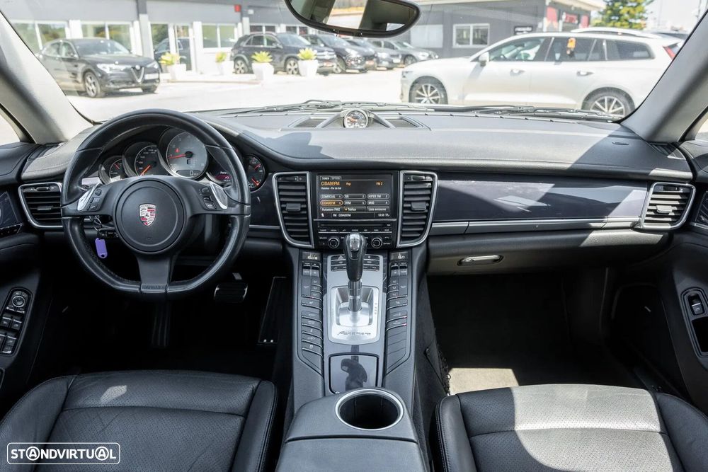 Porsche Panamera S Hybrid - 11