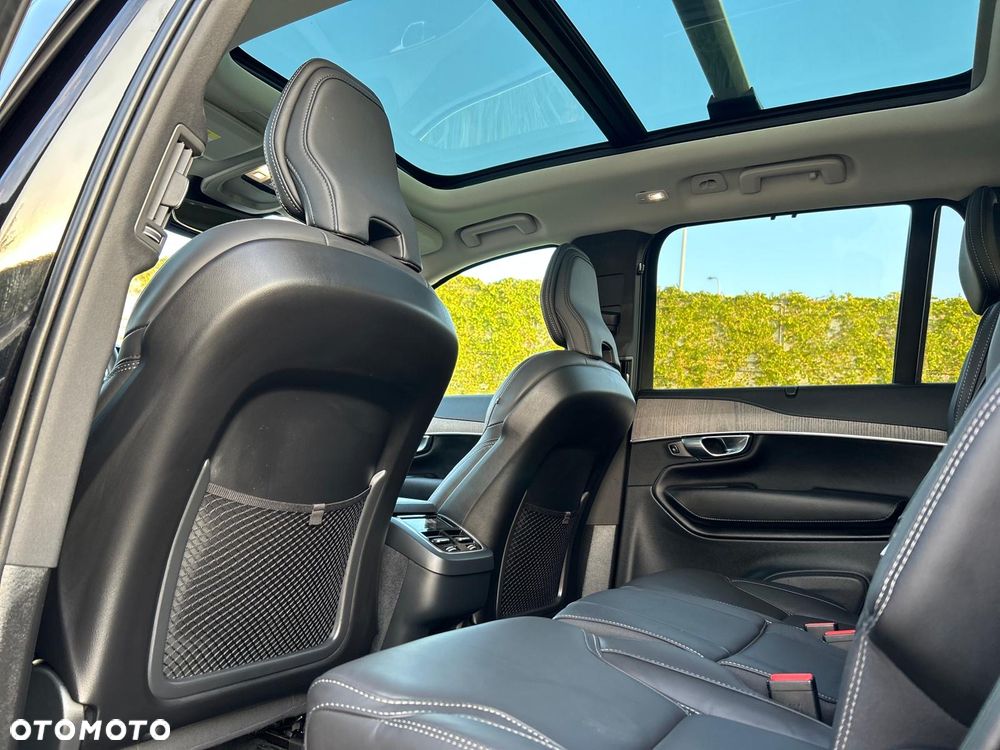 Volvo XC 90 - 9
