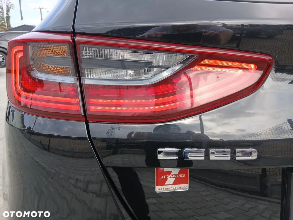 Kia Ceed 1.4 T-GDI M - 10