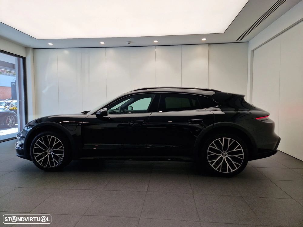 Porsche Taycan Cross Turismo 4S - 2
