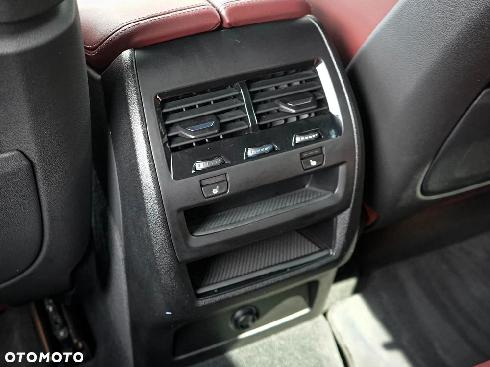 BMW X6 xDrive30d - 28
