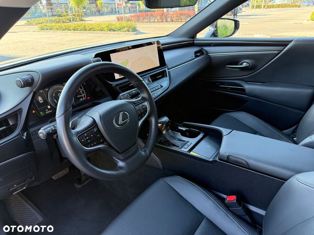Lexus ES 300h Business Edition - 8