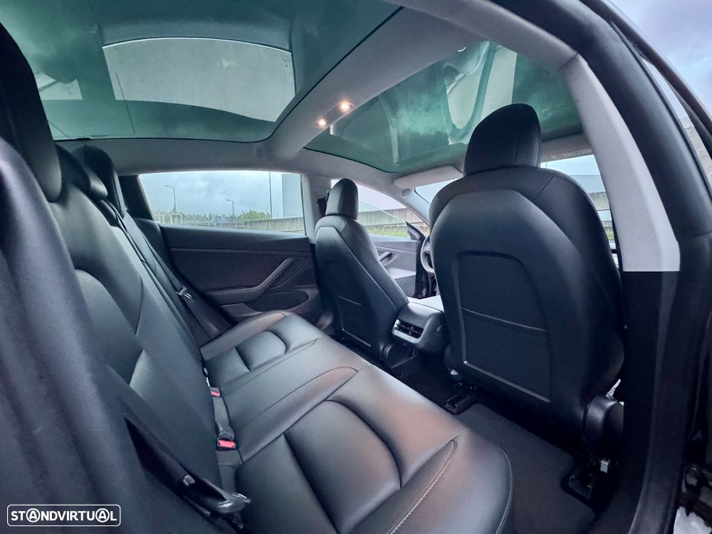 Tesla Model 3 Standard Range Plus RWD - 35
