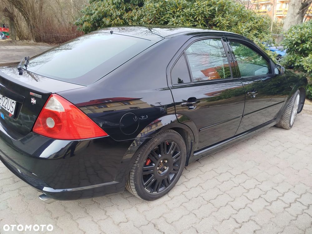 Ford Mondeo V6 ST 220 - 8