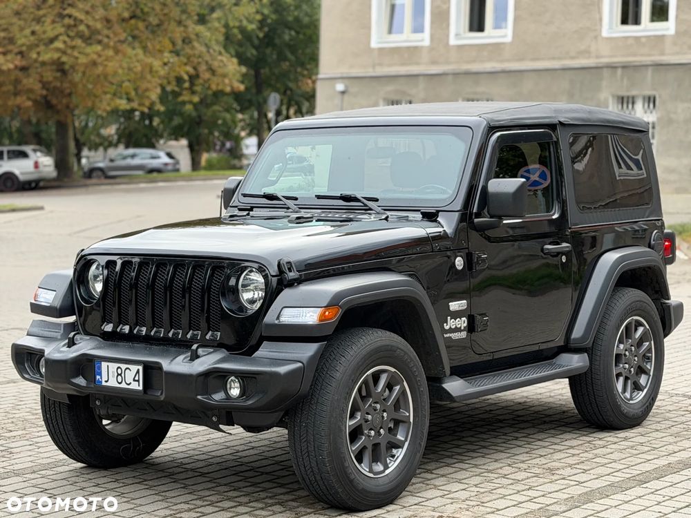 Jeep Wrangler - 1
