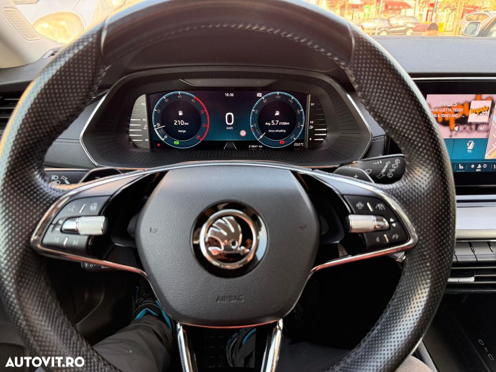 Skoda Octavia 2.0 TDI DSG Ambition - 15