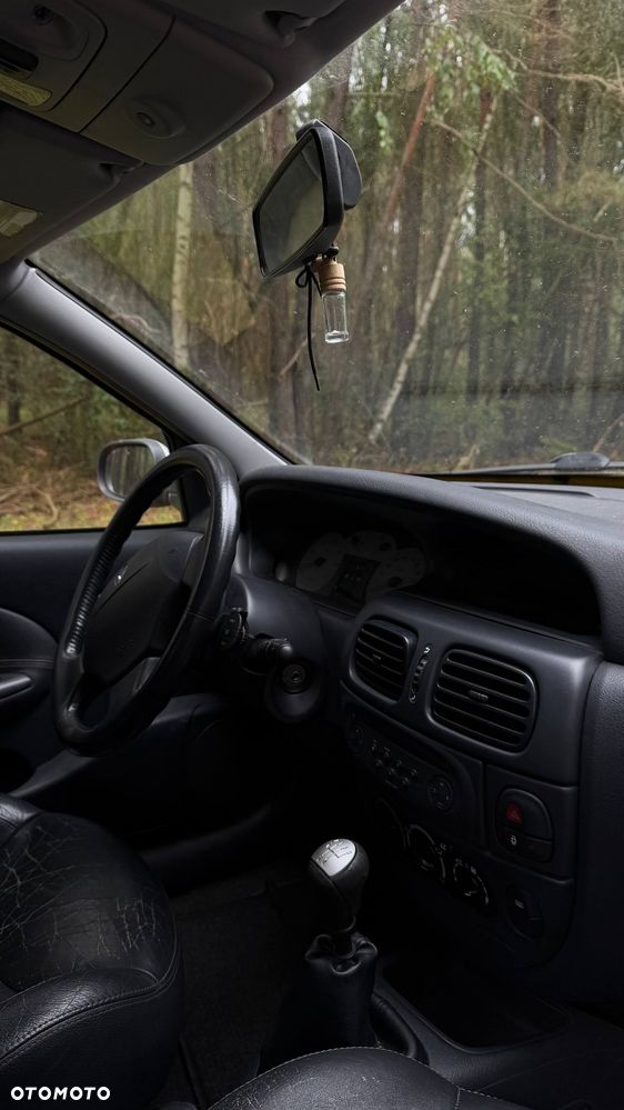 Renault Megane 1.6 Privilege - 7