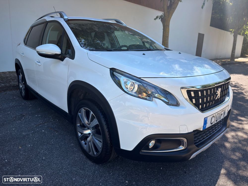 Peugeot 2008 1.2 PureTech Allure - 10