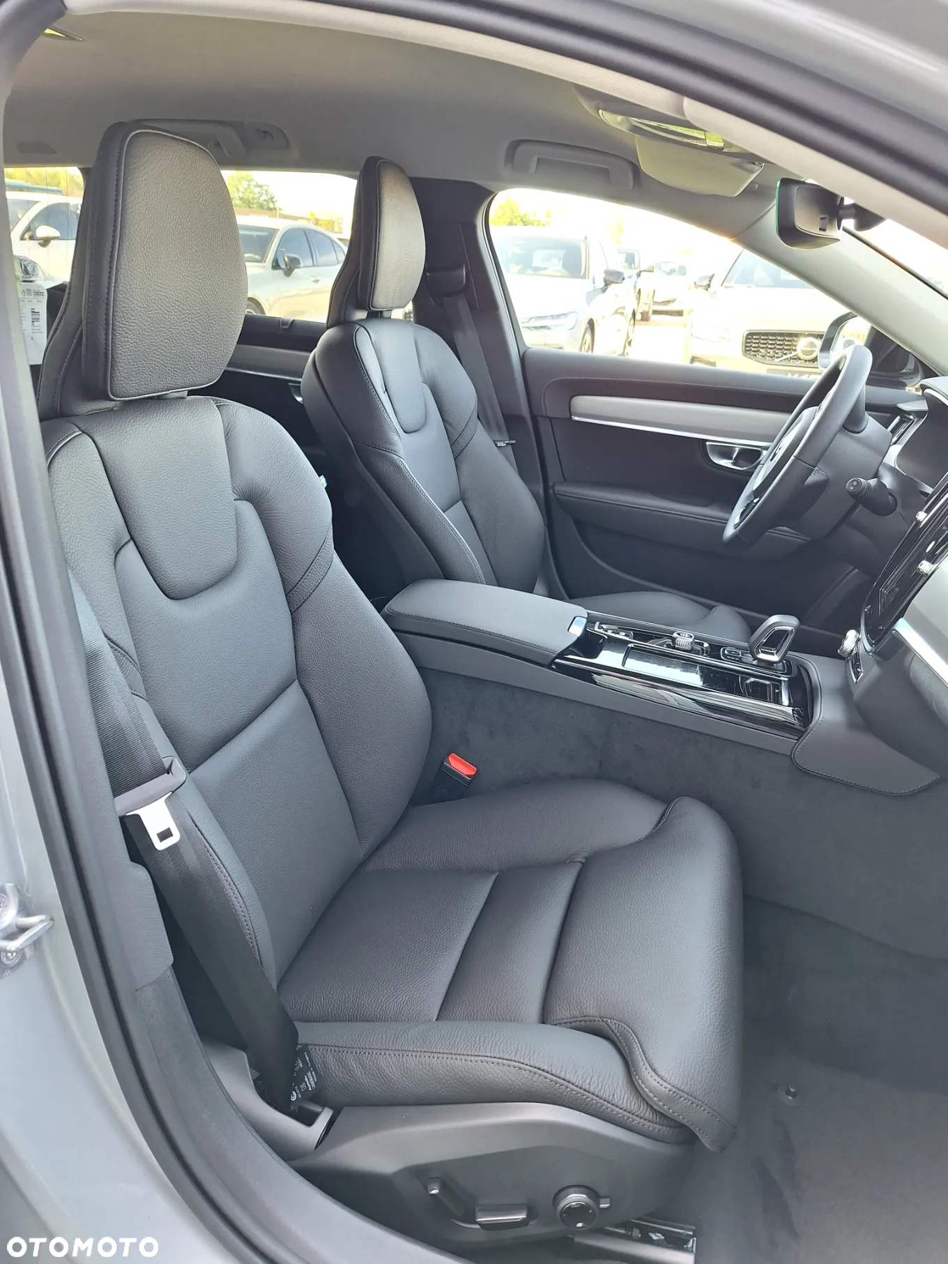 Volvo V90 T6 AWD Plug-In Hybrid Plus Dark - 6