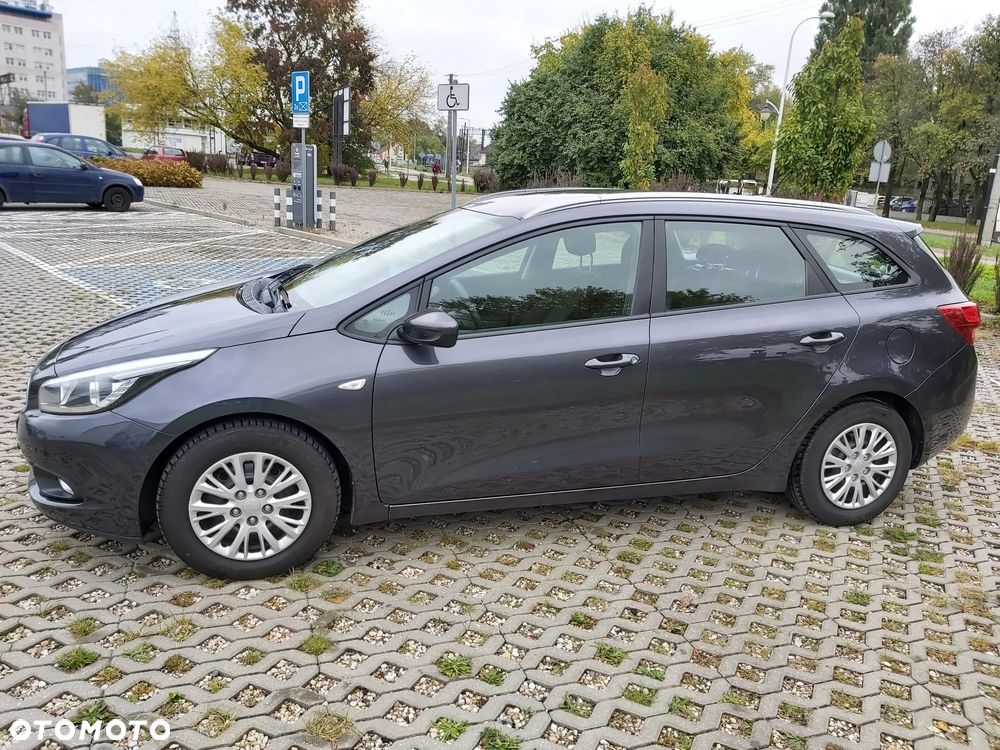 Kia Ceed 1.4 CRDi 90 SW Vision - 2