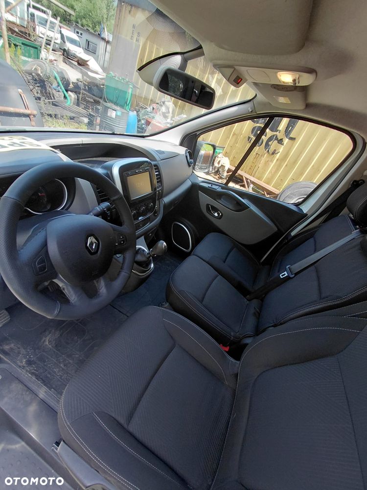 Renault TRAFIC - 6