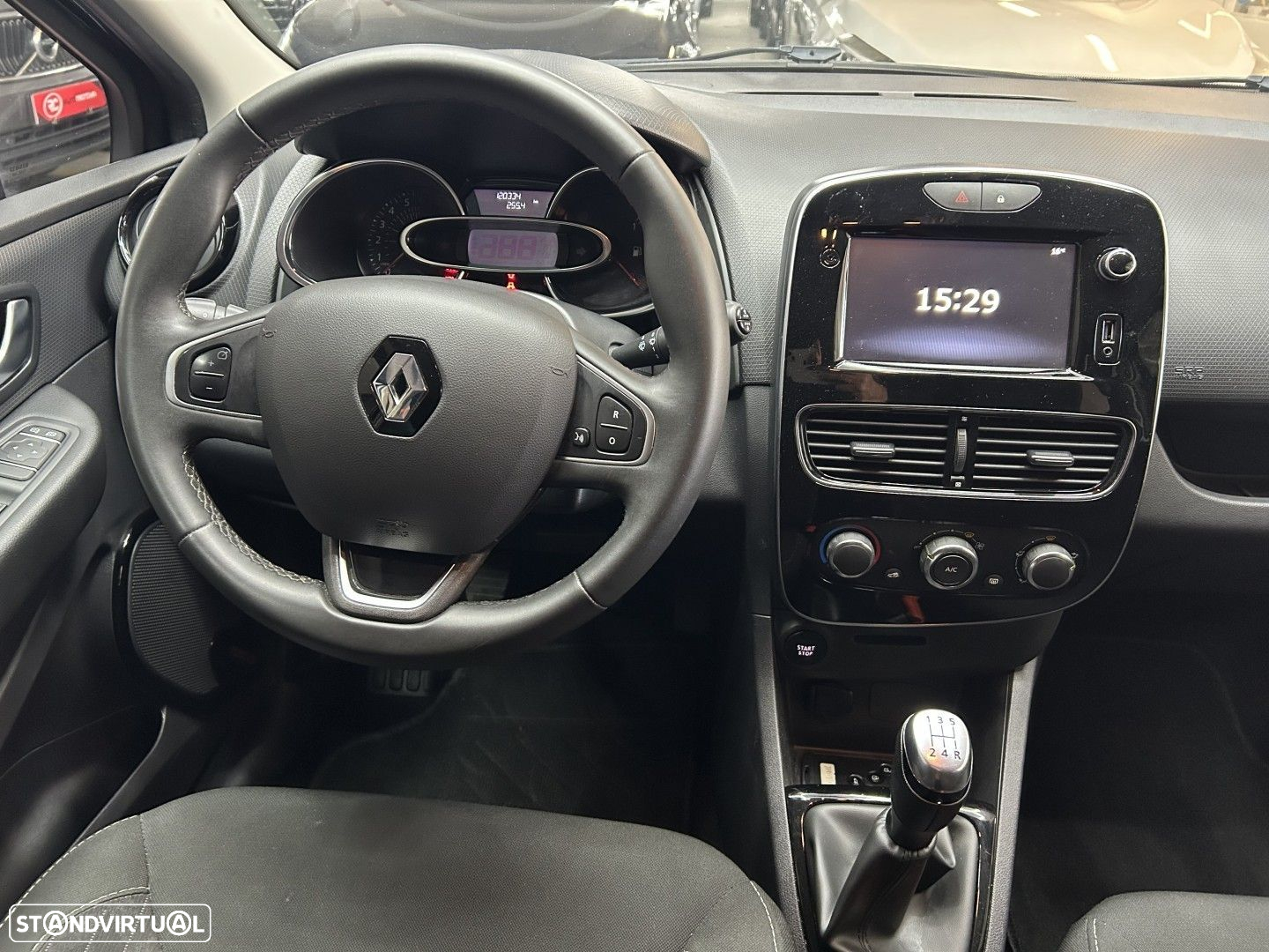 Renault Clio 0.9 TCe Limited Edition - 14
